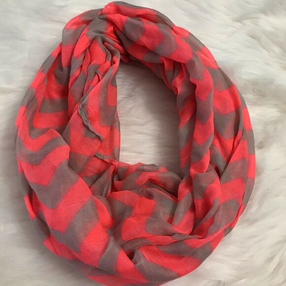 Chevron Striped Scarf  - Picture 1 of 4